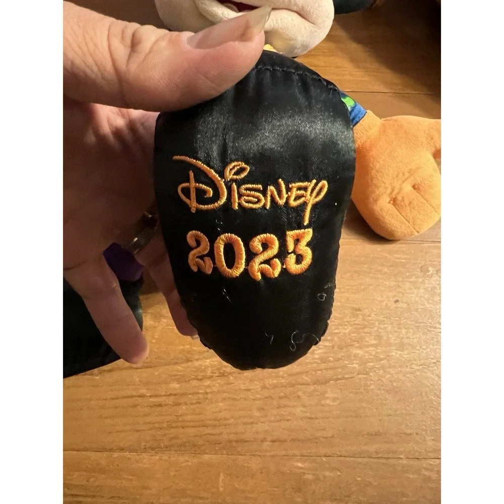 Disney Parks Mickey‎ Mouse Glow-in-the-Dark Halloween 2023 Plush 15